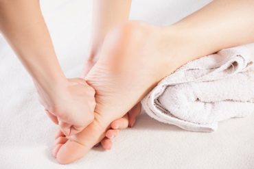 Združevanje umetnosti masaže & aromaterapije